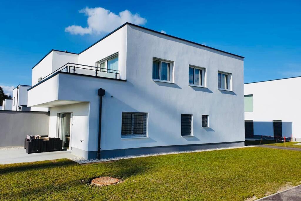 Leon Apartment Neu! Gemuetlichkeit An Erster Stelle Linz Exterior foto
